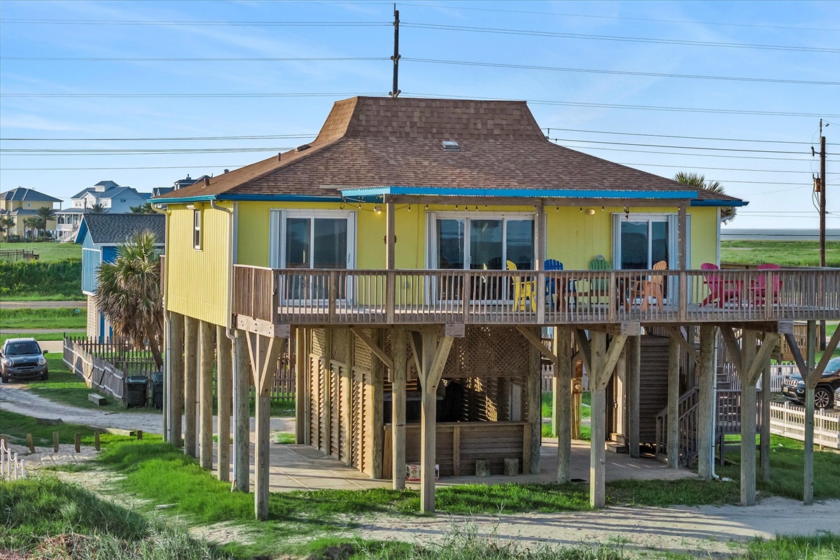 bd1a9dcf30ca4d4cbfb1e13f0df7ed5f Large | Beachhouse | Texas | TX | Vacation Homes | Galveston | Crystal Beach | Kokomo | Breezy Days | Beachfront Elegance | Sunrise Serenity | Southern Sands Property Management, LLC