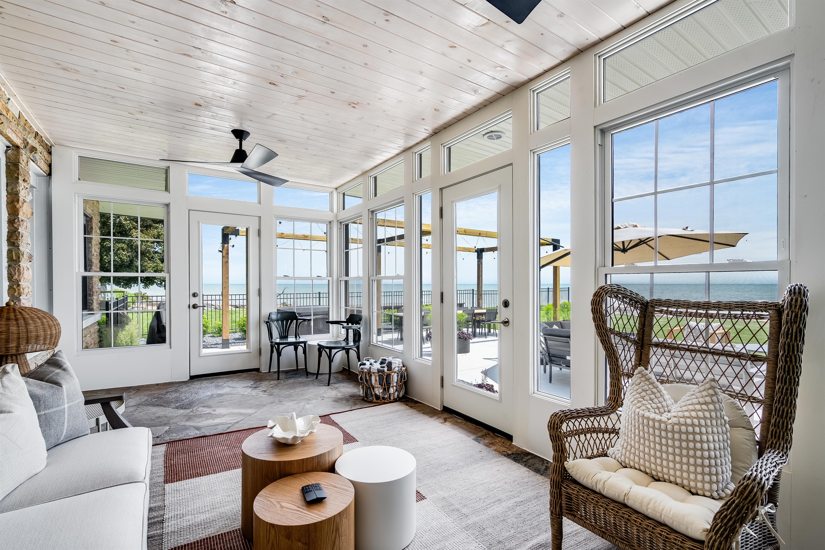 The perfect transition room from outdoor to indoor living.