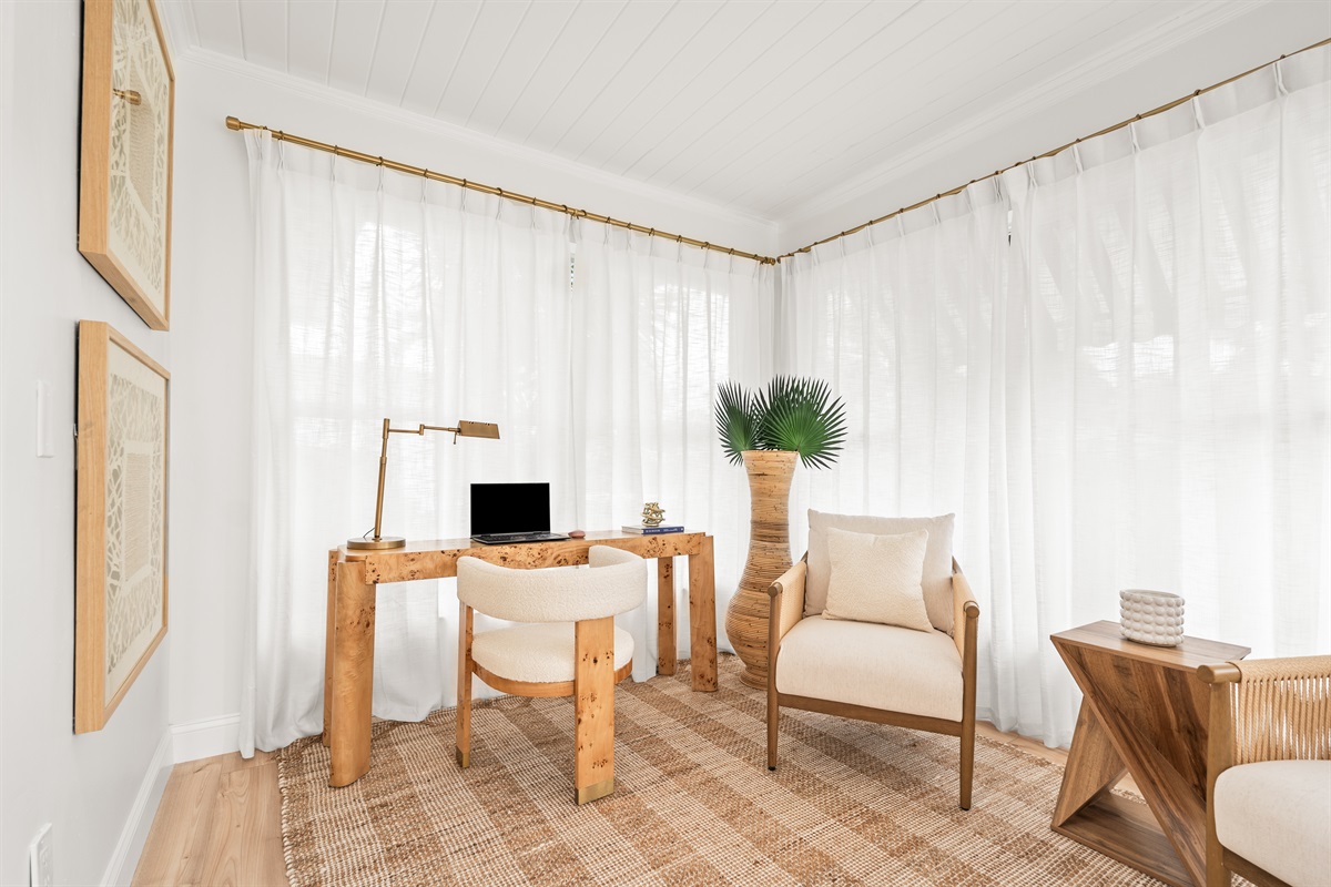 Stay connected while staying relaxed in this thoughtfully designed home office space.