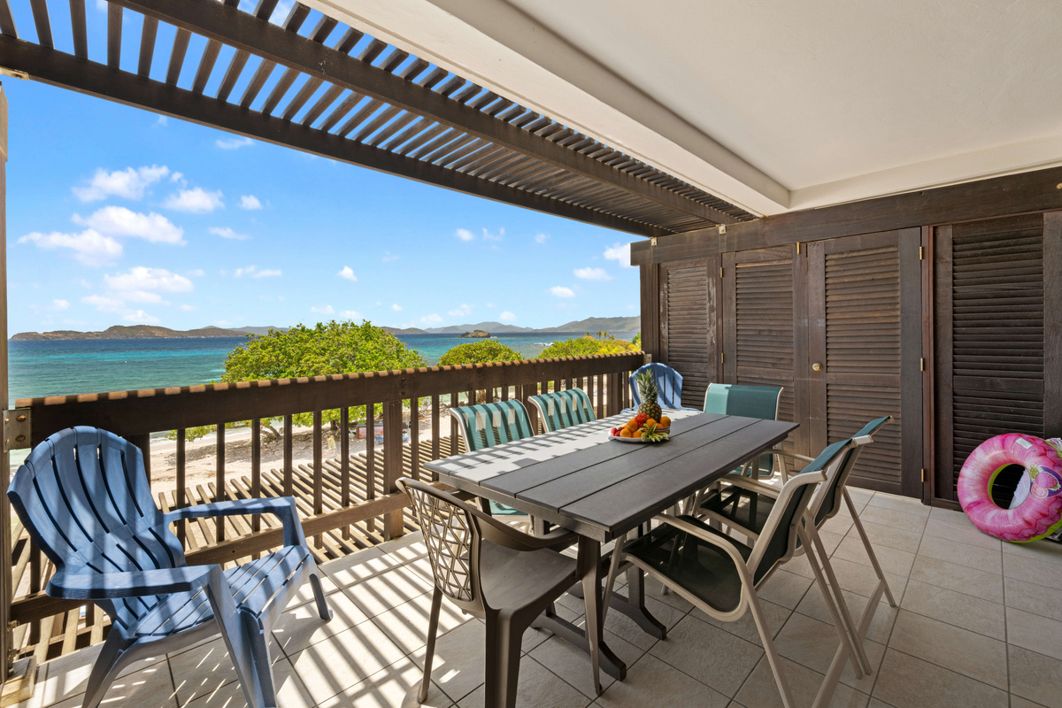 Enjoy ocean breezes and spectacular beachfront scenery all day long.