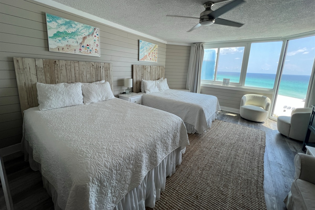 Cozy beachfront studio with stunning view overlooking the Gulf