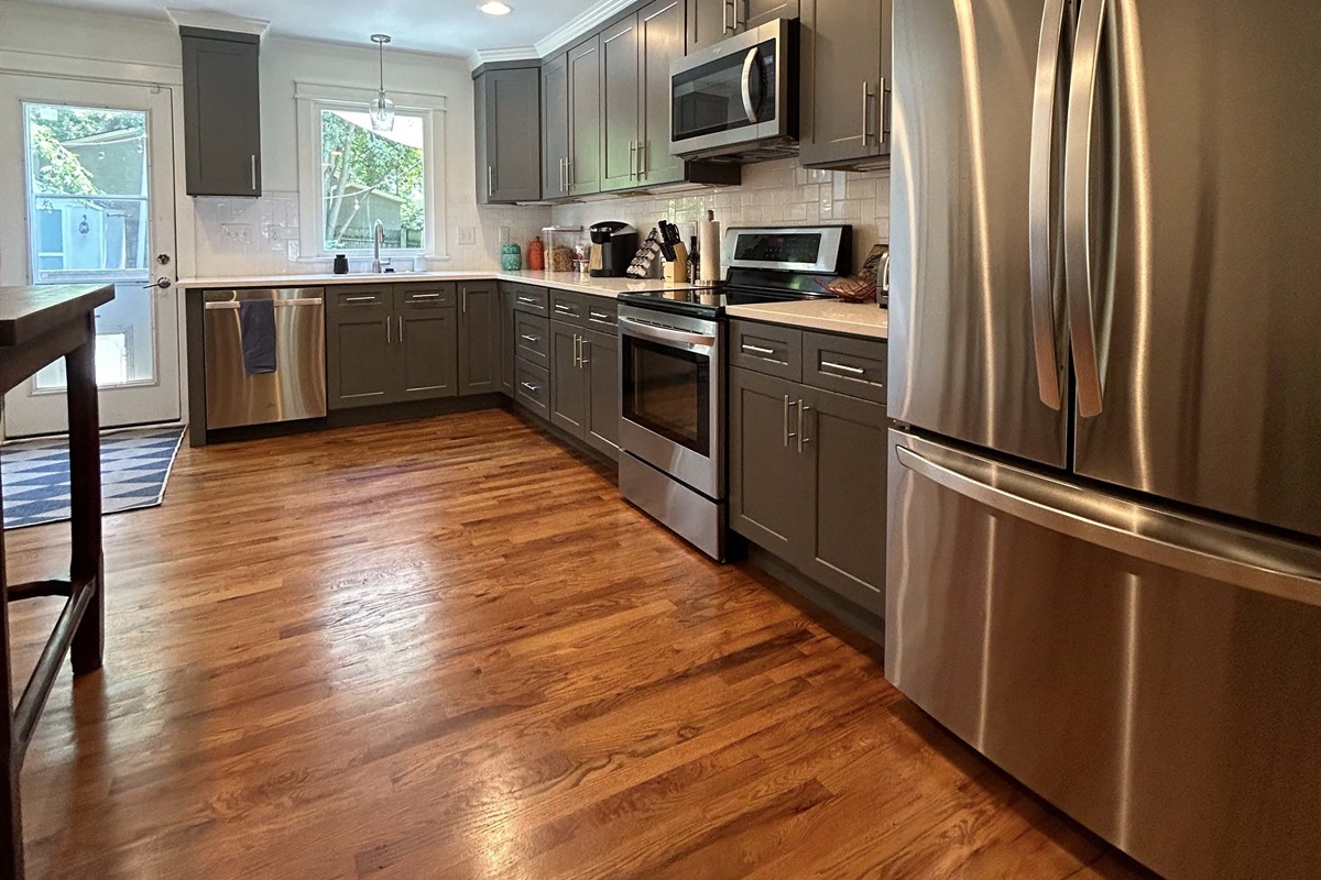 Fully functional kitchen with table for two