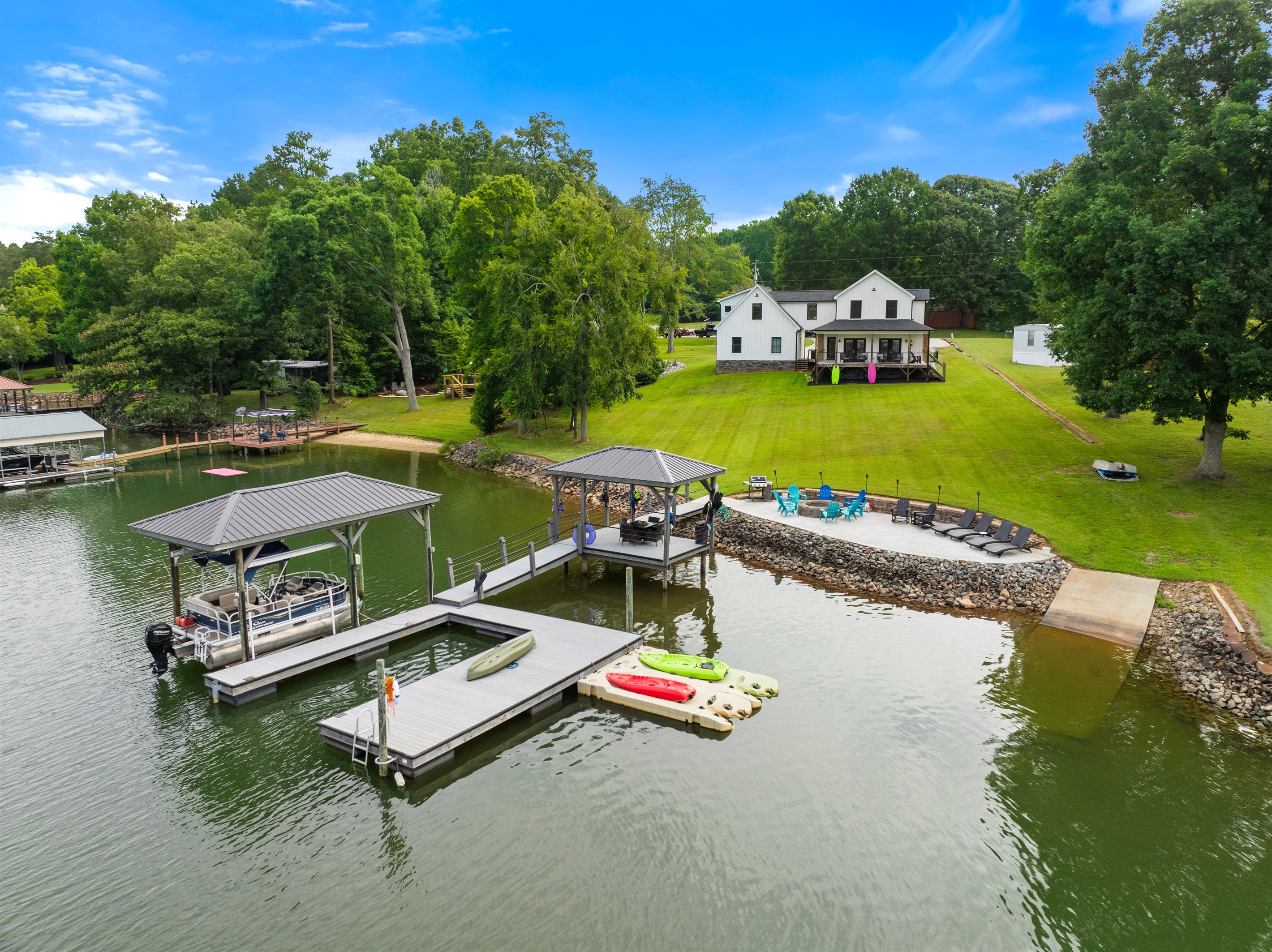 The Porchlight — Sherrills Ford, North Carolina — vacation rental