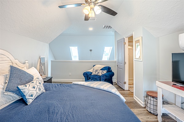 Loft Bedroom with queen bed