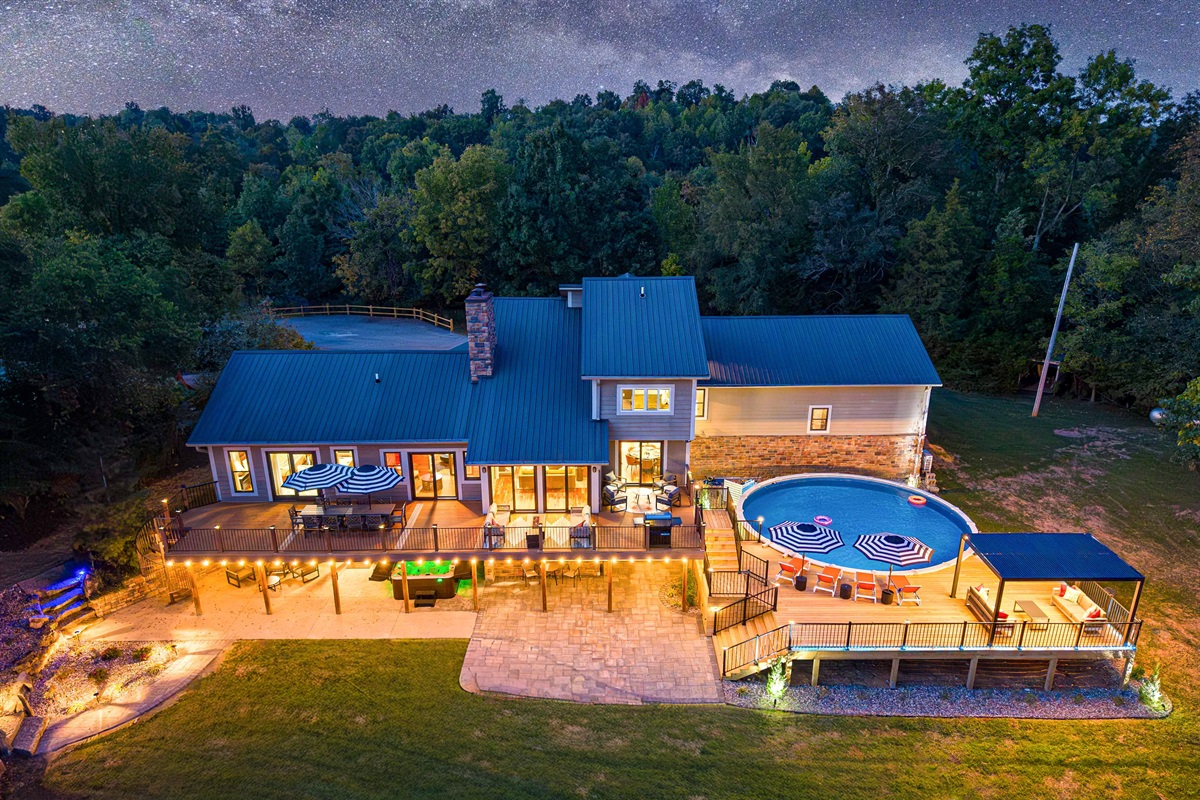 Welcome to Charred Oak Lodge