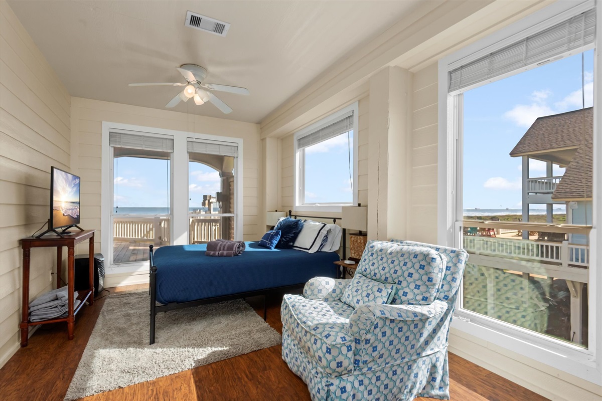 bd86ac5867c54be889b8dc2943ce68dd Large | Beachhouse | Texas | TX | Vacation Homes | Galveston | Crystal Beach | Kokomo | Breezy Days | Beachfront Elegance | Sunrise Serenity | Southern Sands Property Management, LLC