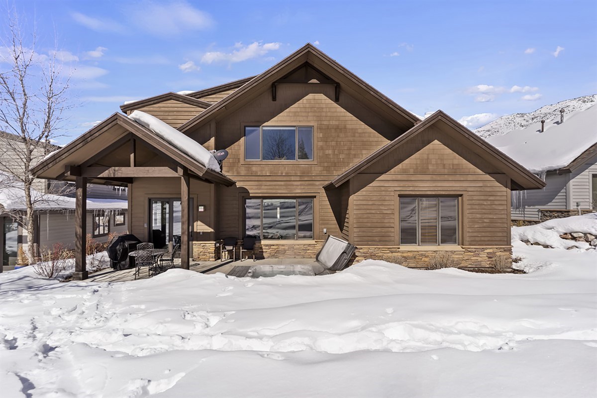 Beautiful exterior views of the home surrounded by peaceful, scenic mountain surroundings.