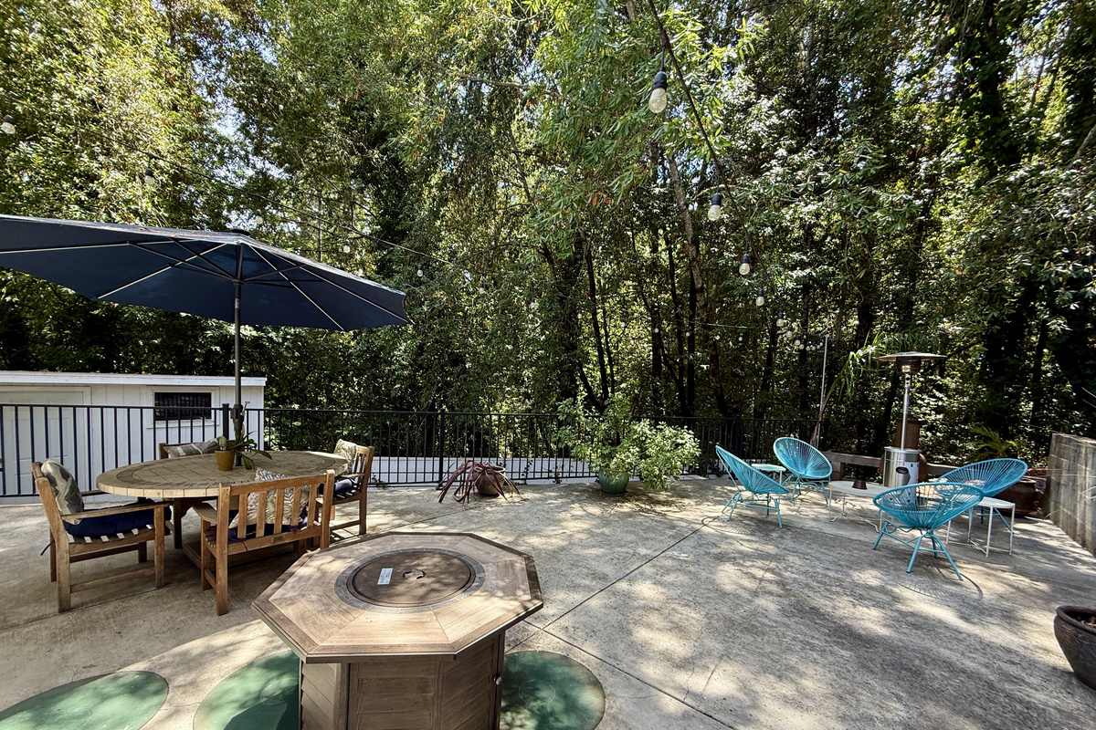 Outdoor fire pit and back garden patio