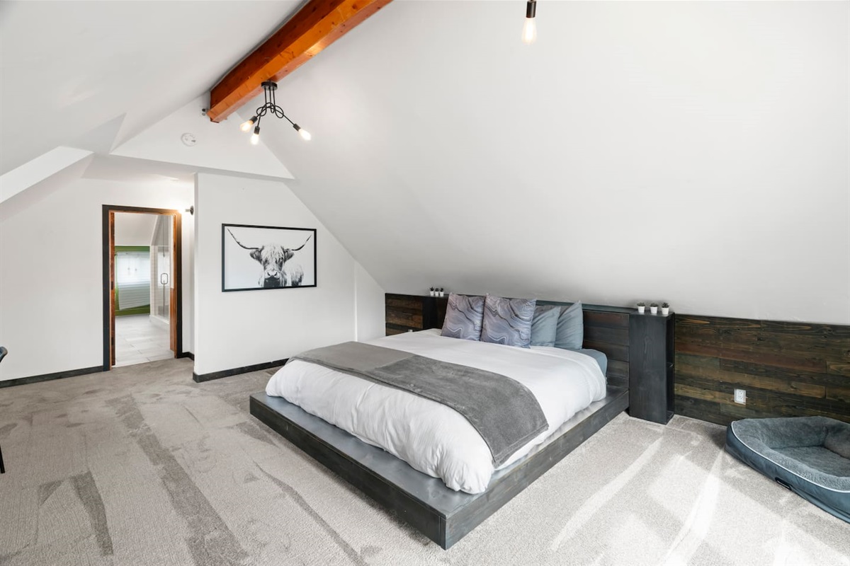 "The upstairs attic has been turned into the master bedroom which I loved, it was unique and beautifully renovated." - Josh (January 2023)