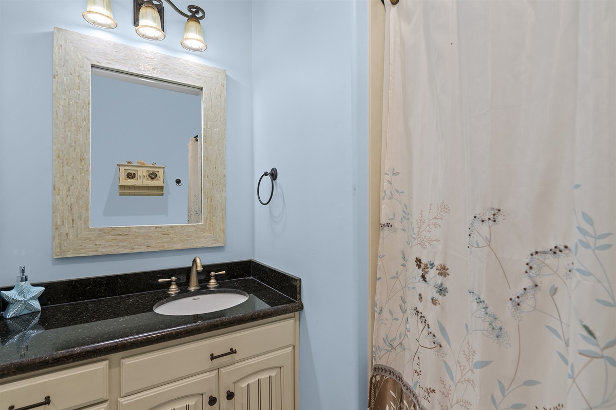 bd95bdccb61a431ea88970c2ad84e582 Large | Beachhouse | Texas | TX | Vacation Homes | Galveston | Crystal Beach | Kokomo | Breezy Days | Beachfront Elegance | Sunrise Serenity | Southern Sands Property Management, LLC