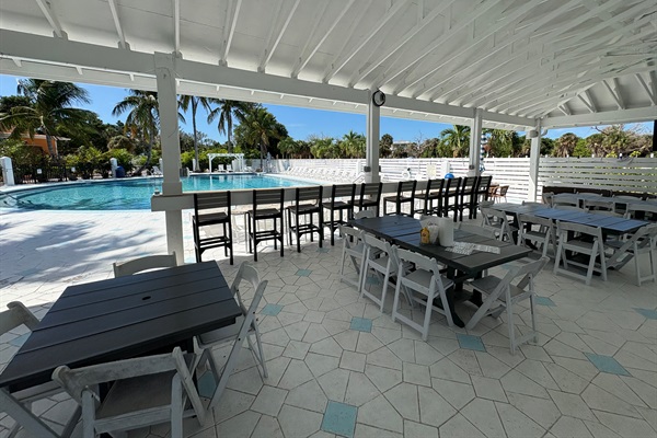 The Island Club - Our guests have access to a lap pool on one side