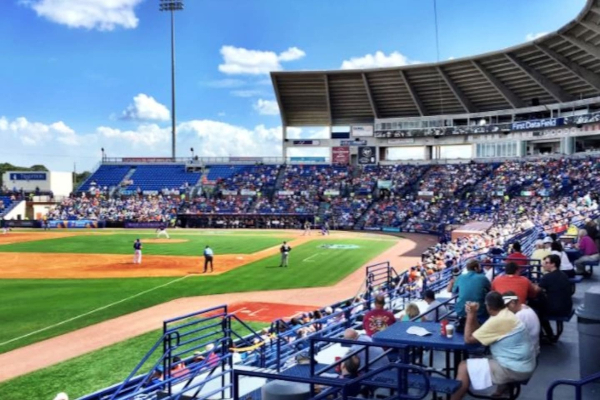 Nearby Clover Park , home of the NY Mets Spring Training