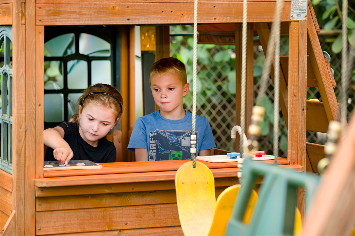 Kids will love the private backyard playground&mdash;fun for hours, right at home.