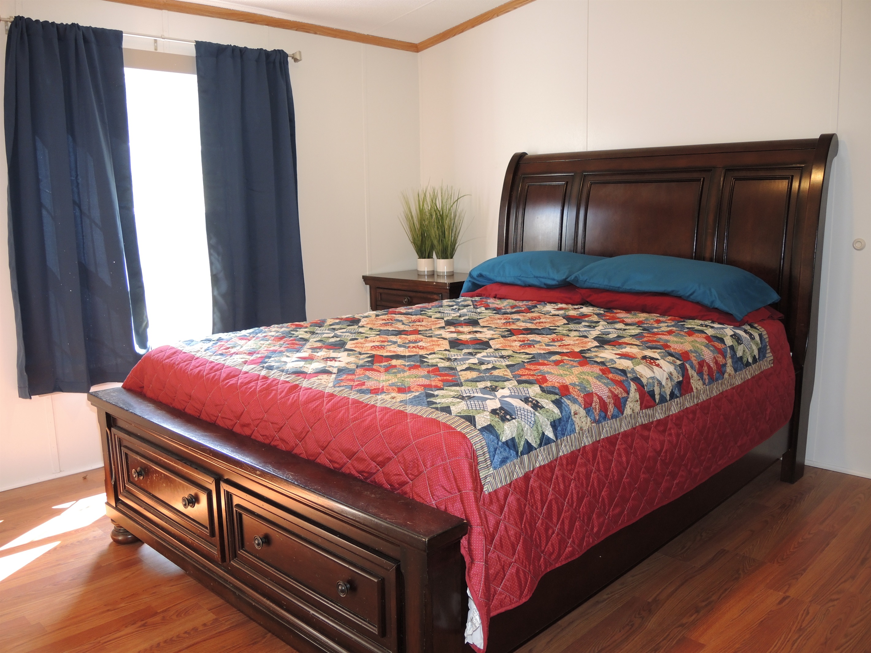 Queen bedroom