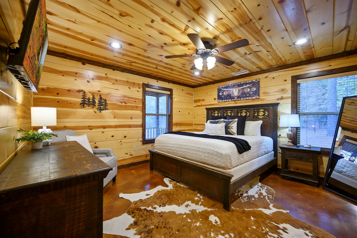 🌲 Rustic charm meets plush cabin comfort