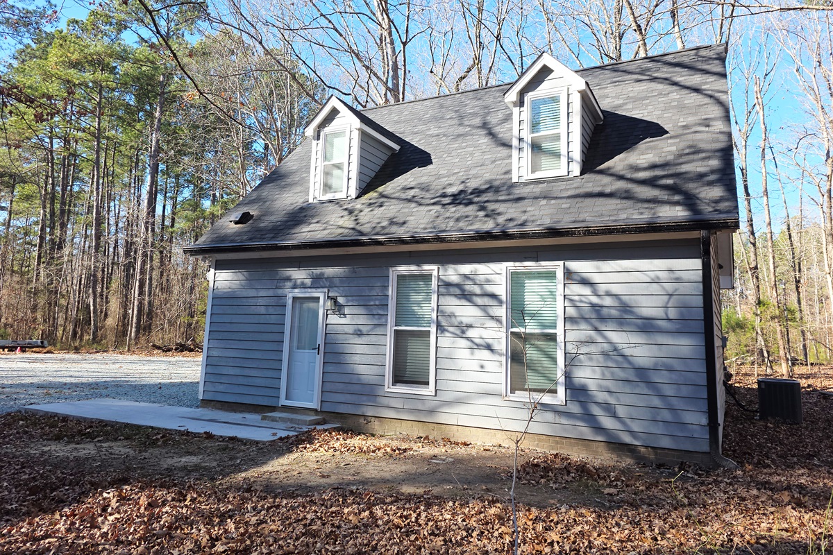 The Guesthouse @ Pine Forest Hideaway - Side