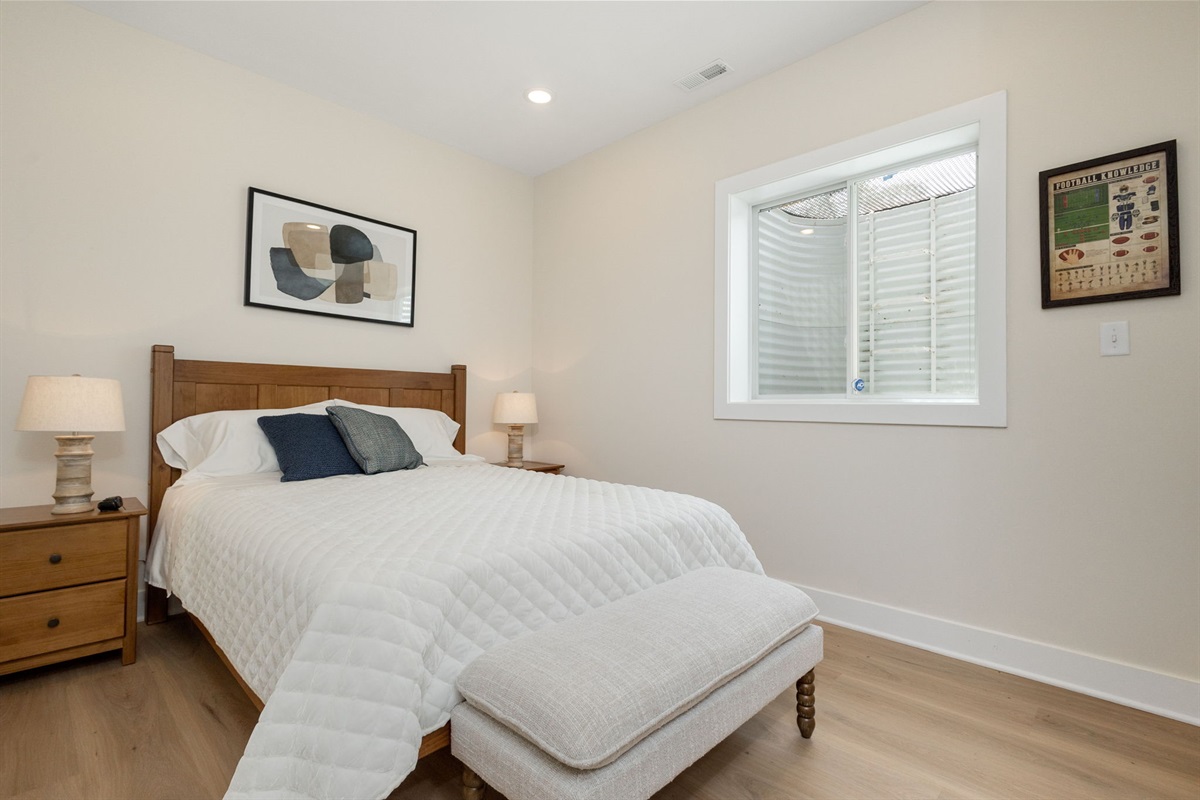 Queen Bedroom 2