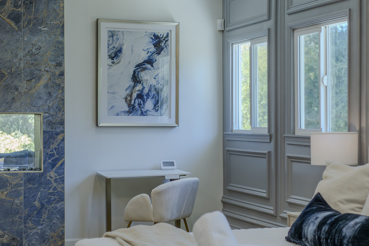 Enjoy a beautiful, comfortable space where you can stay productive without missing out on vacation.