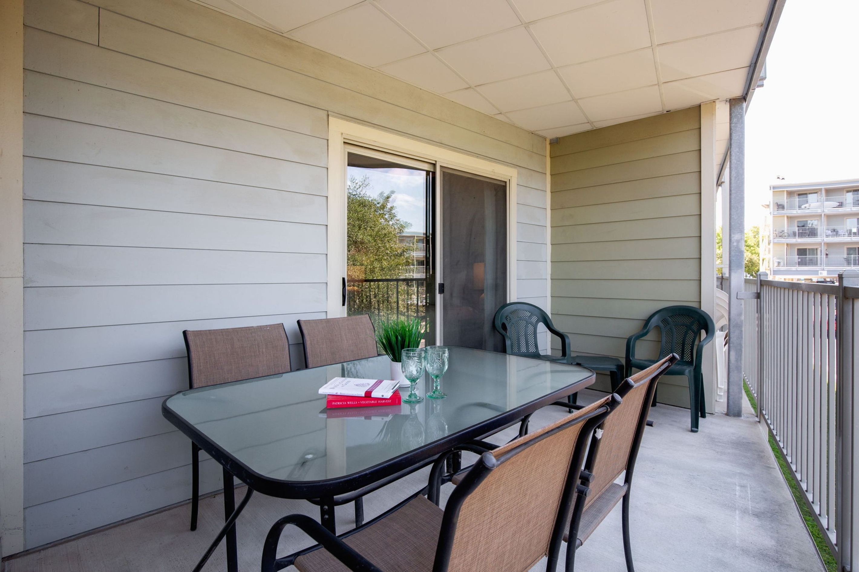 Seating for outdoor dining.