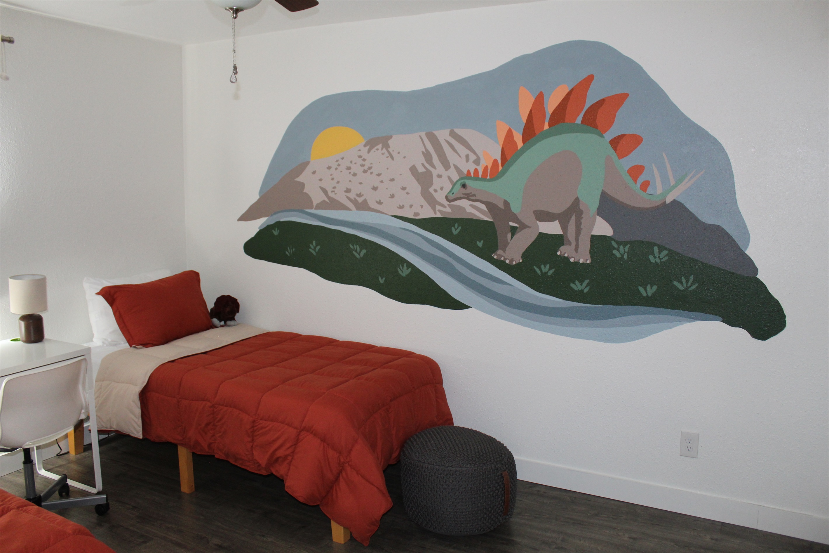 BR3 Dino Den (2 twins) — Fossil fun? Ü bet Jurassic.