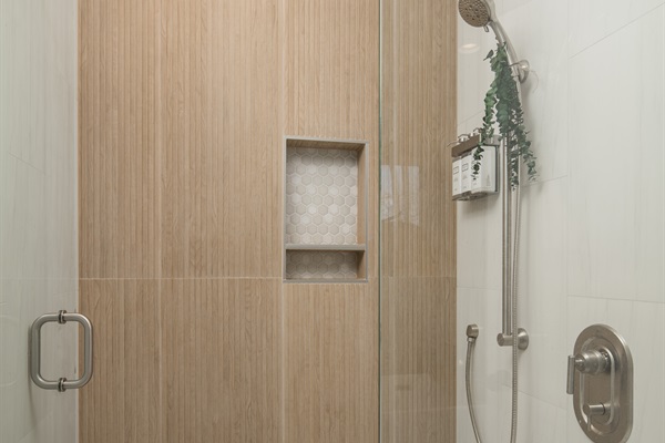 Rain shower head.  As well as a detachable hand shower, if that is preferred.  Beekman 1802 Fresh Air Shampoo, Conditioner, and body wash, available in every shower.