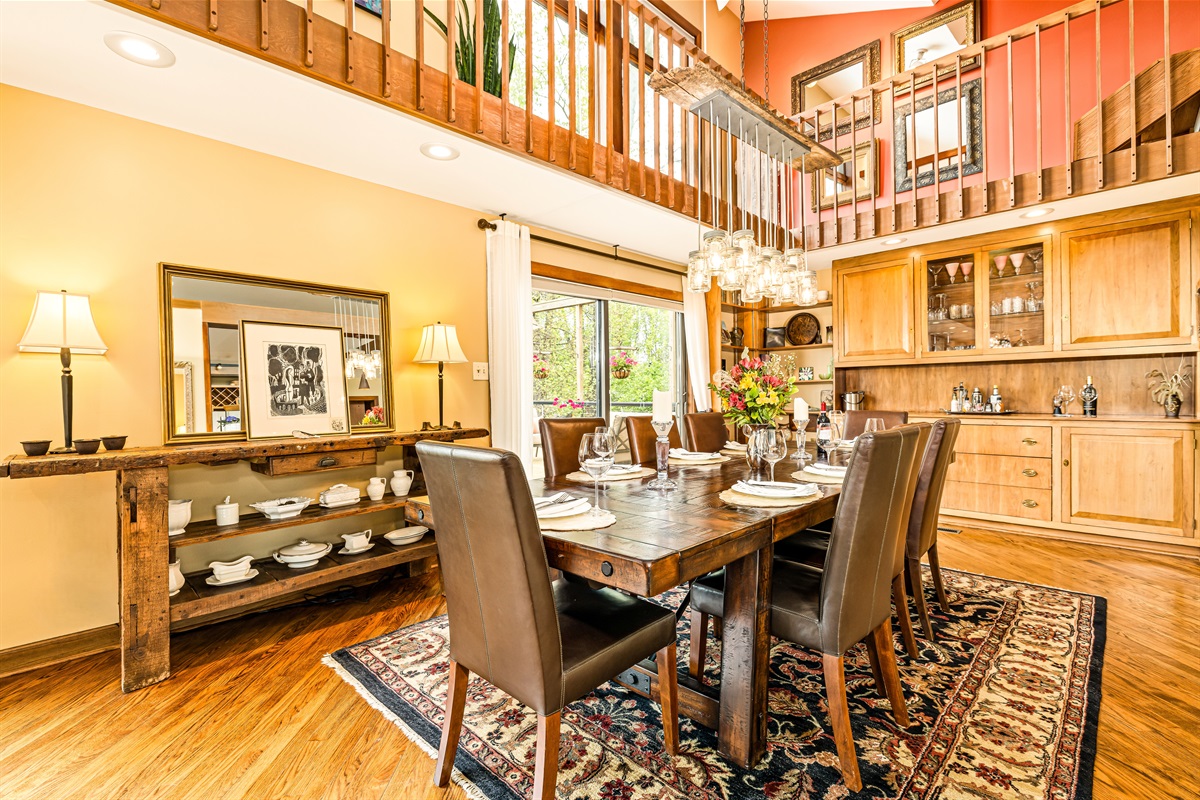 Enjoy a great meal you prepared, do take-out, or hire a visiting chef, any way you do it, you'll have a beautiful spot to enjoy great meals together!