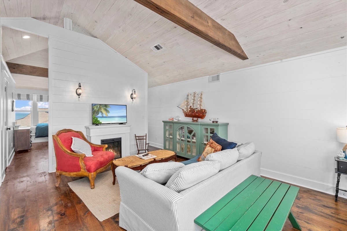 be04a2b4dc204bd9b92ad8c920d3667b Large | Beachhouse | Texas | TX | Vacation Homes | Galveston | Crystal Beach | Kokomo | Breezy Days | Beachfront Elegance | Sunrise Serenity | Southern Sands Property Management, LLC