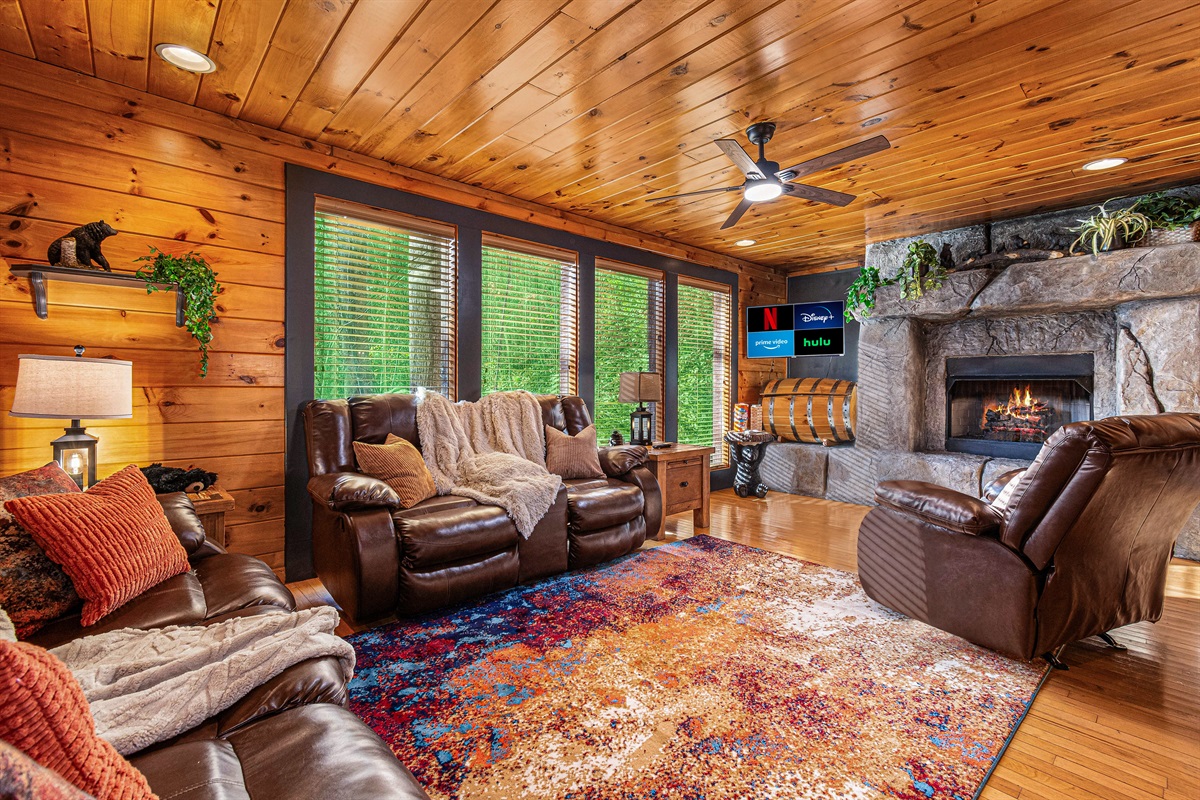 Binge your favorite show, snuggle into leather couches with a throw blanky, and let the fireplace do the rest. Cabin comfort: 10/10 would recommend.
