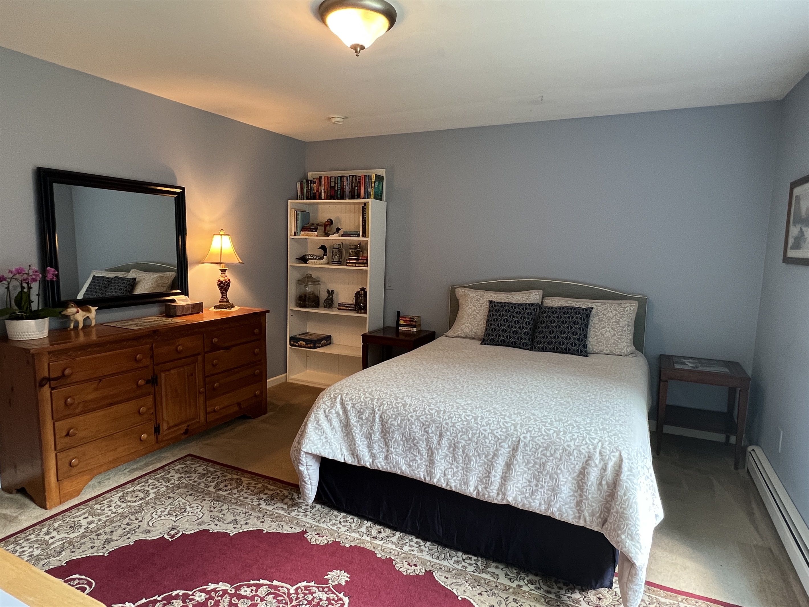 Garden Room - Queen bed