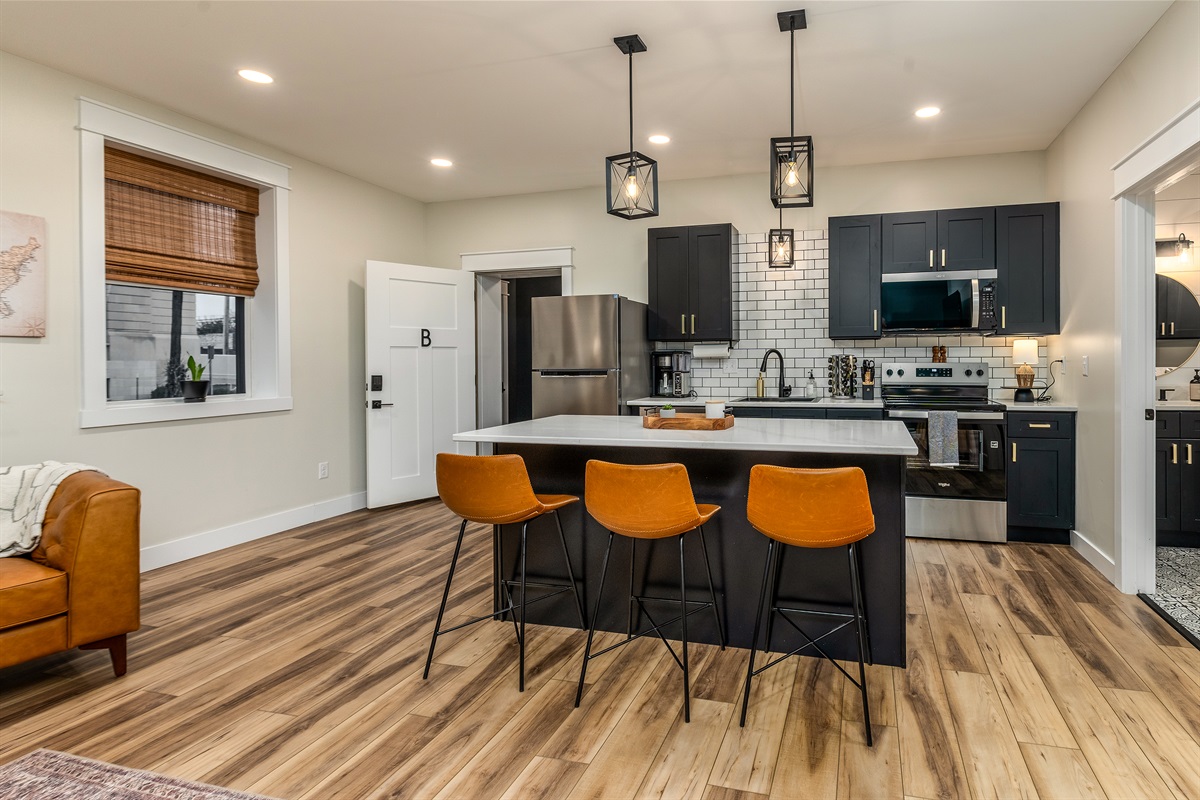 Seating for 3 at the breakfast bar