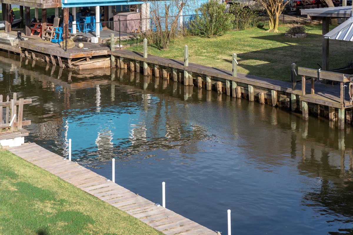 be2b5e1ffbe048e0a16f2aaf4ecdda2b Large | Beachhouse | Texas | TX | Vacation Homes | Galveston | Crystal Beach | Kokomo | Breezy Days | Beachfront Elegance | Sunrise Serenity | Southern Sands Property Management, LLC
