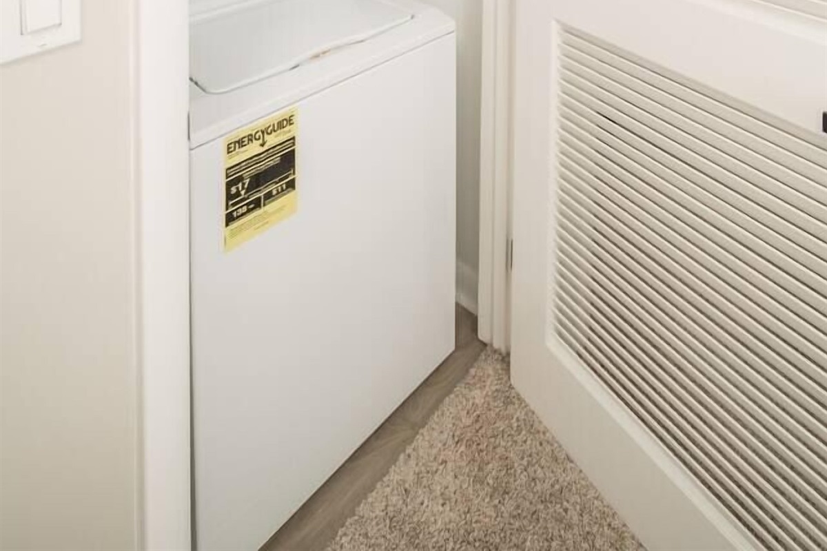 Washer/Dryer located in each unit