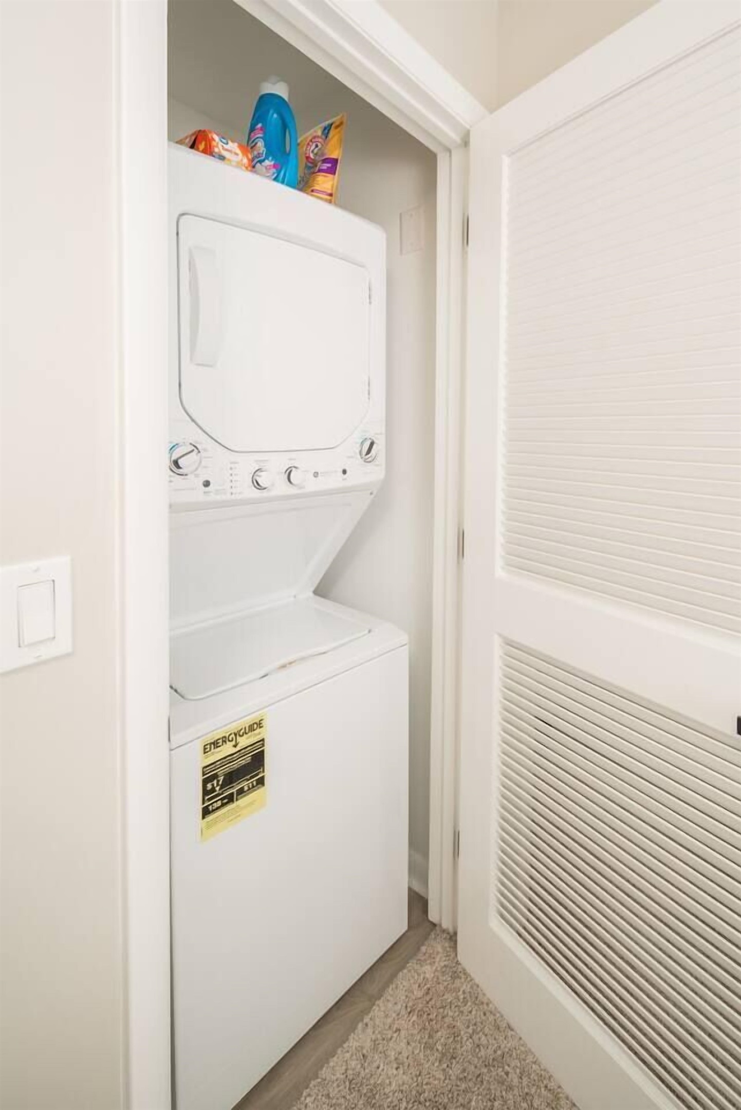 Washer/Dryer located in each unit