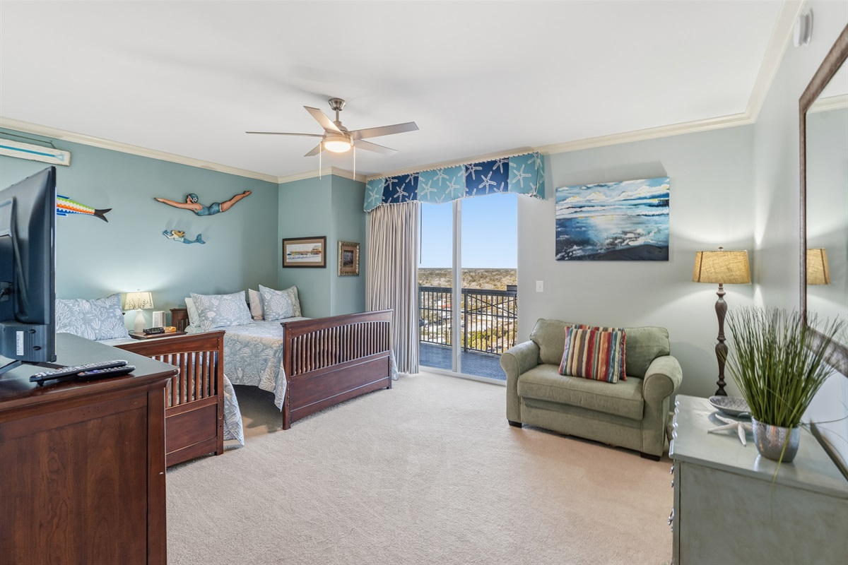 3rd Bedroom - 2 Full size Beds