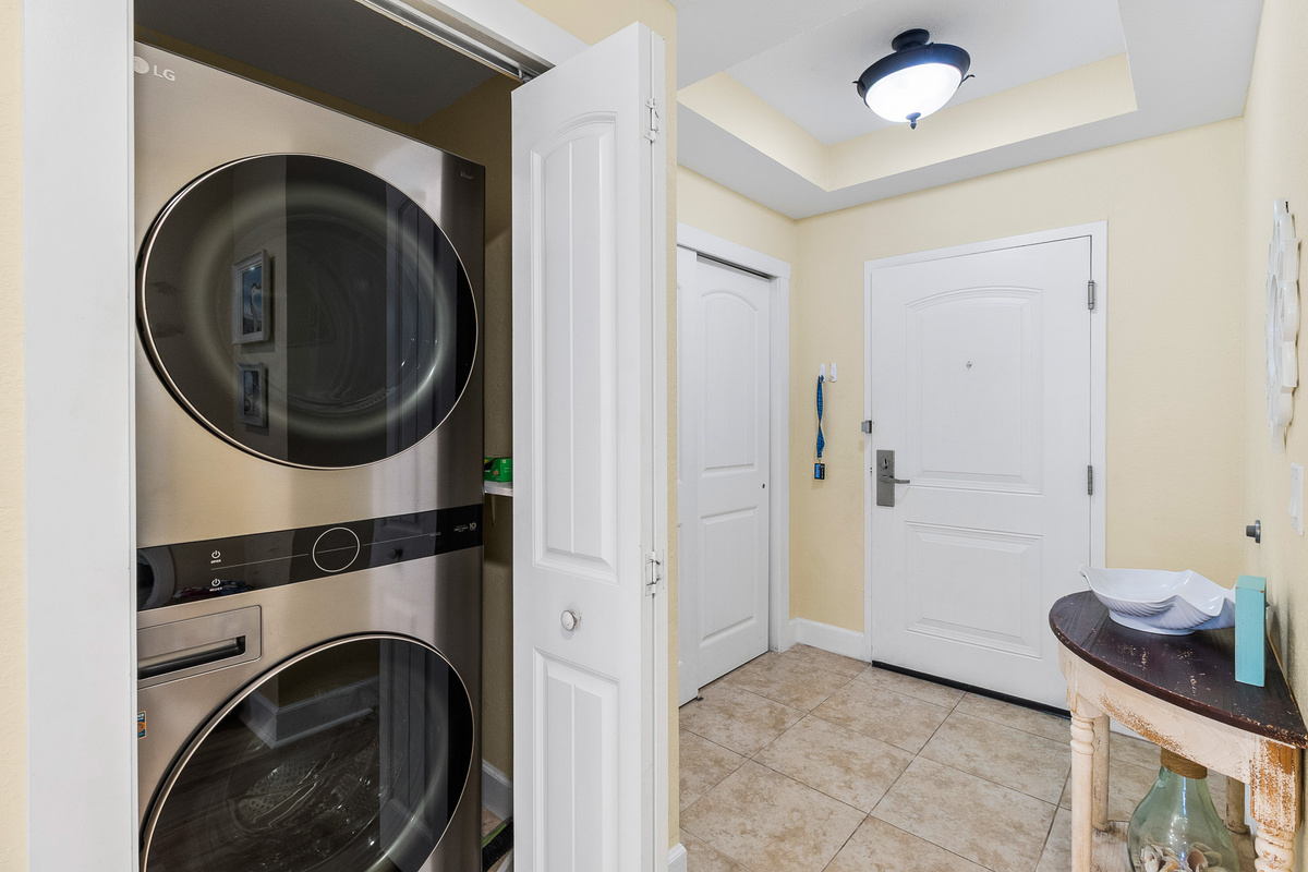 Washer/dryer inside the unit.