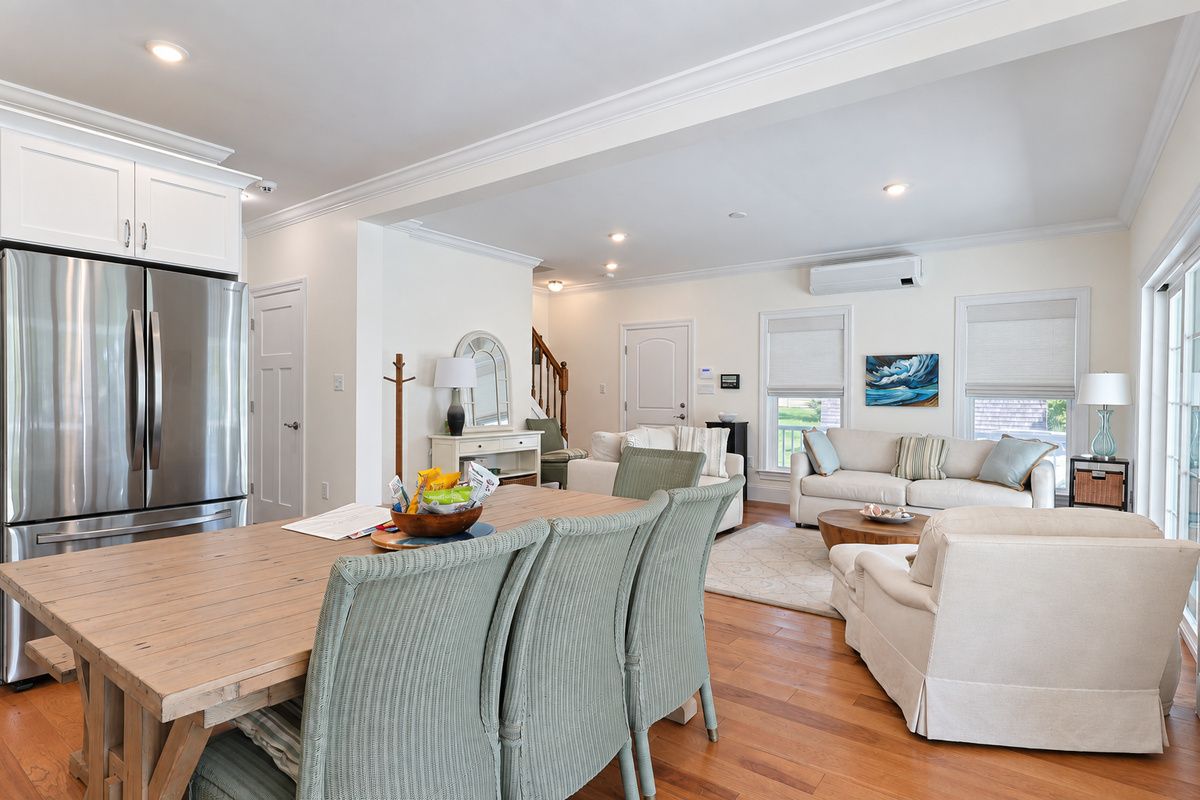 306 Main Street, Vineyard Haven