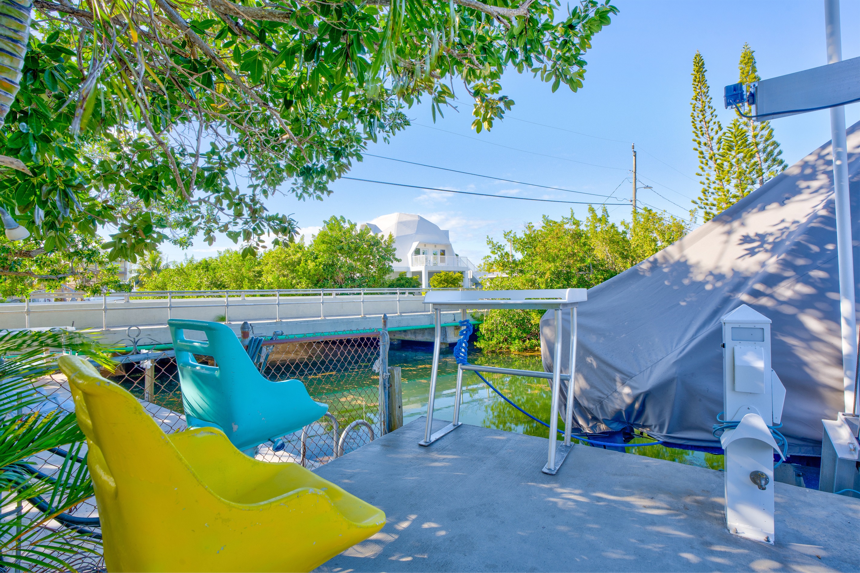 A fish cleaning table to clean the day's catch.
