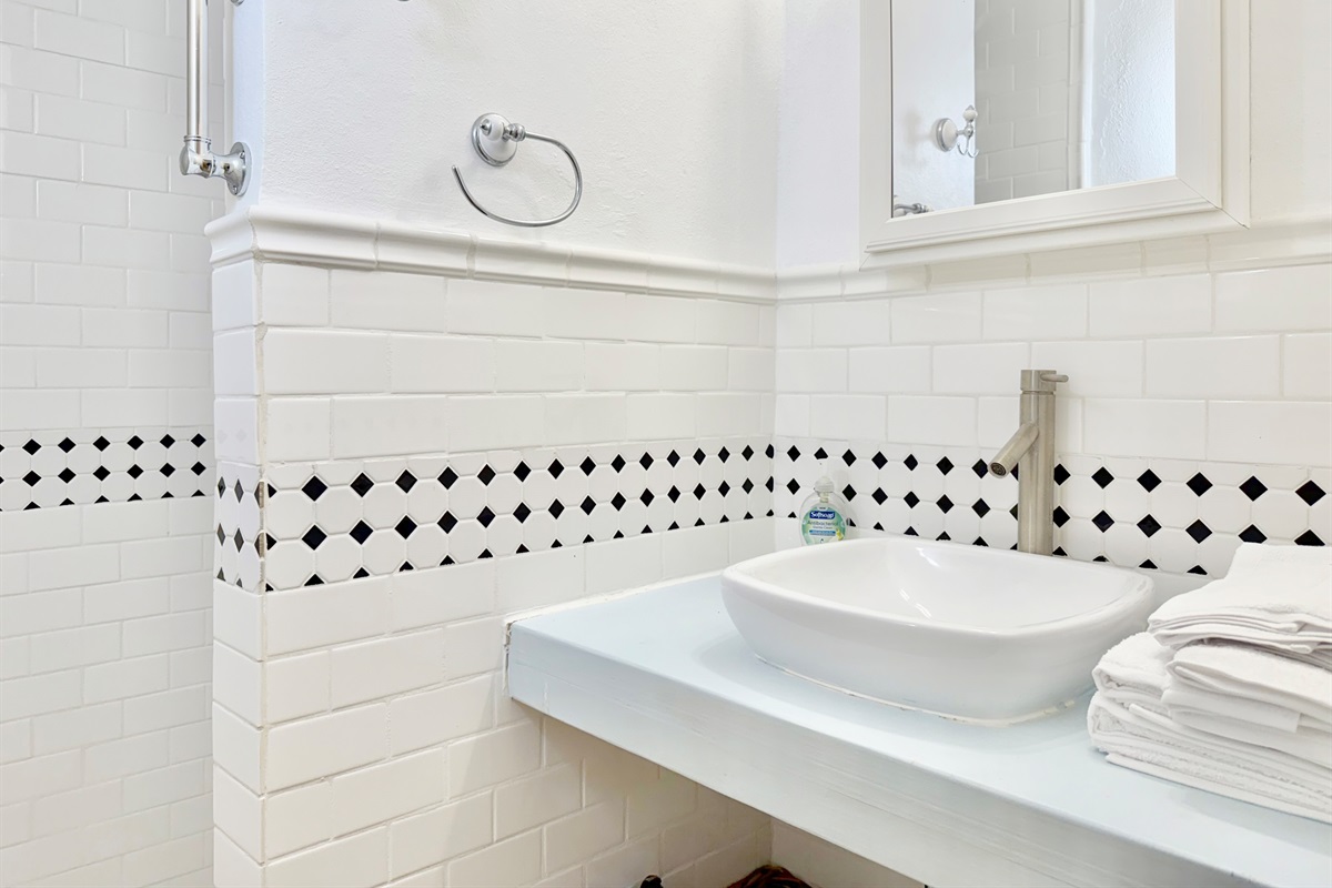 Second bedroom bathroom