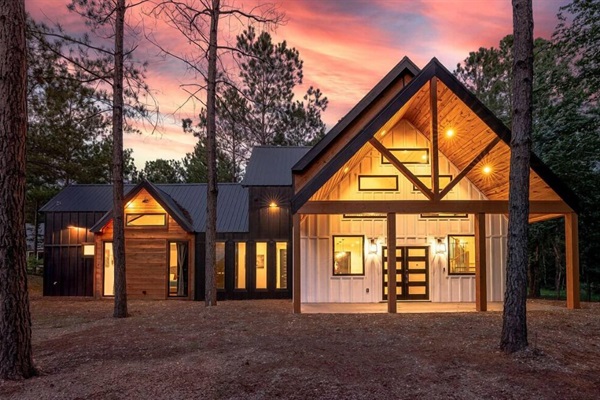 Your private cabin retreat—quiet, scenic, and serene