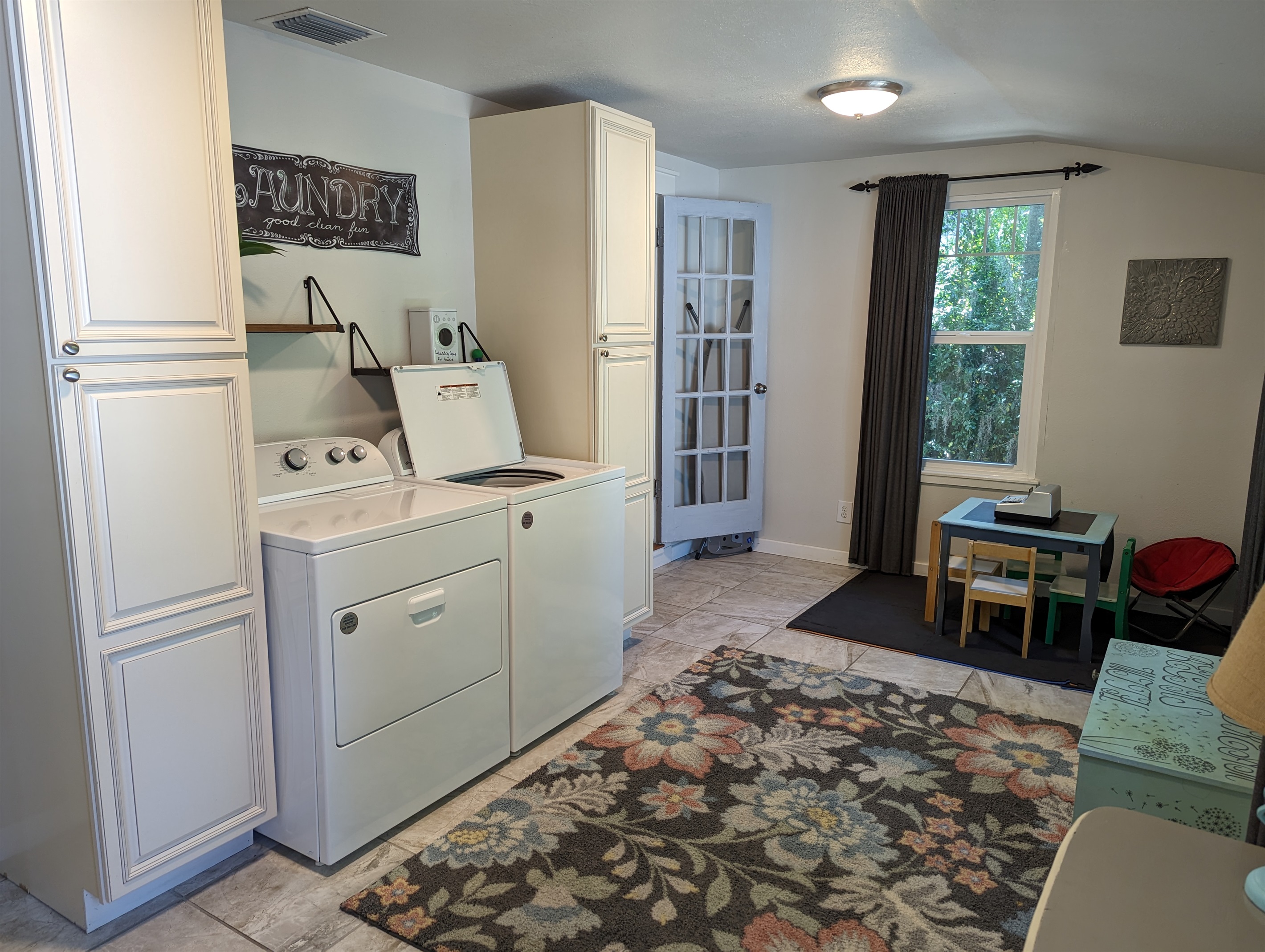 Laundry Room (Main house)
