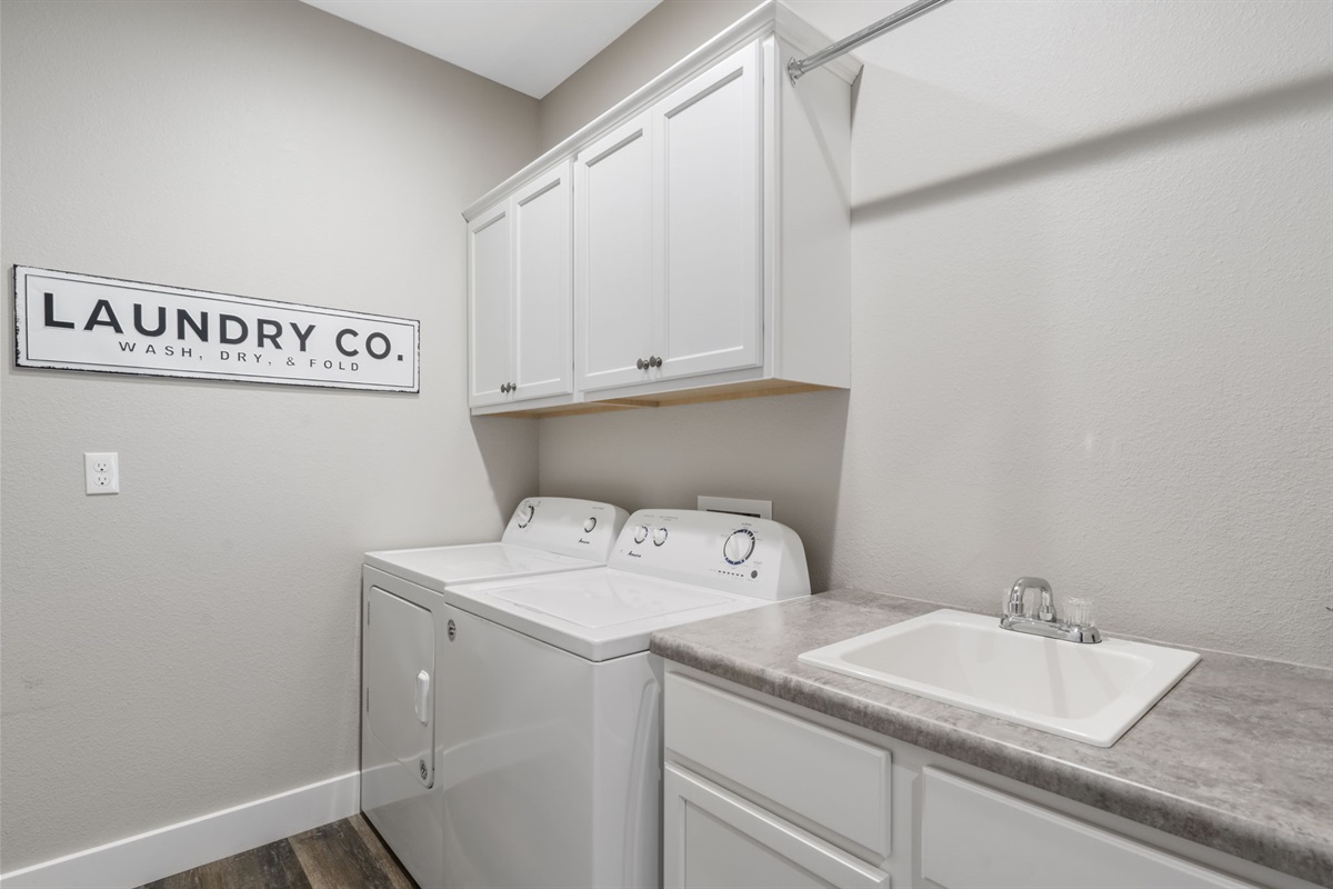 Main level laundry room