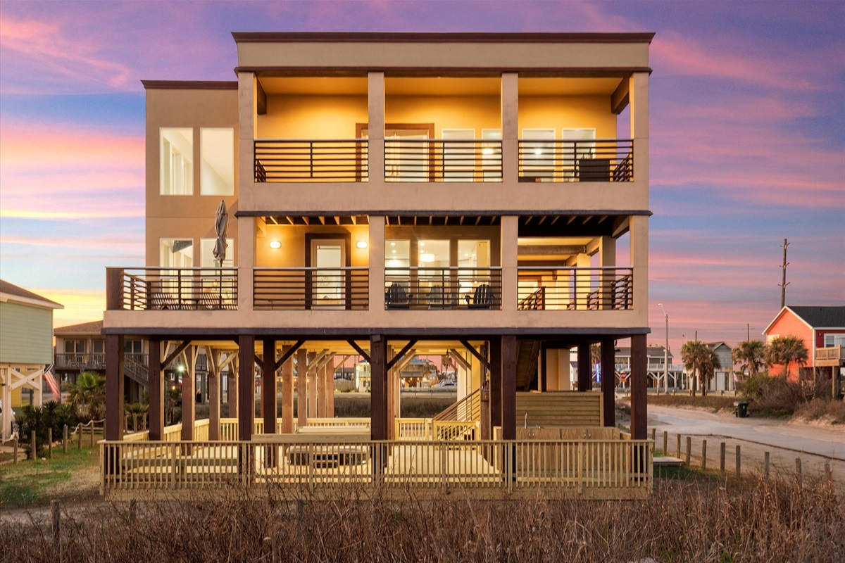 be69ee0f8411498caeb95aea9663b449 Large | Beachhouse | Texas | TX | Vacation Homes | Galveston | Crystal Beach | Kokomo | Breezy Days | Beachfront Elegance | Sunrise Serenity | Southern Sands Property Management, LLC