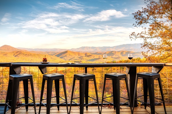 Enjoy the ultimate outdoor experience on this bar table. Both are available on lower and upper decks with unobstructed layers of AMAZING MOUNTAIN VIEW right in front of you! We're betting your favorite drinks will taste so much better ❤️