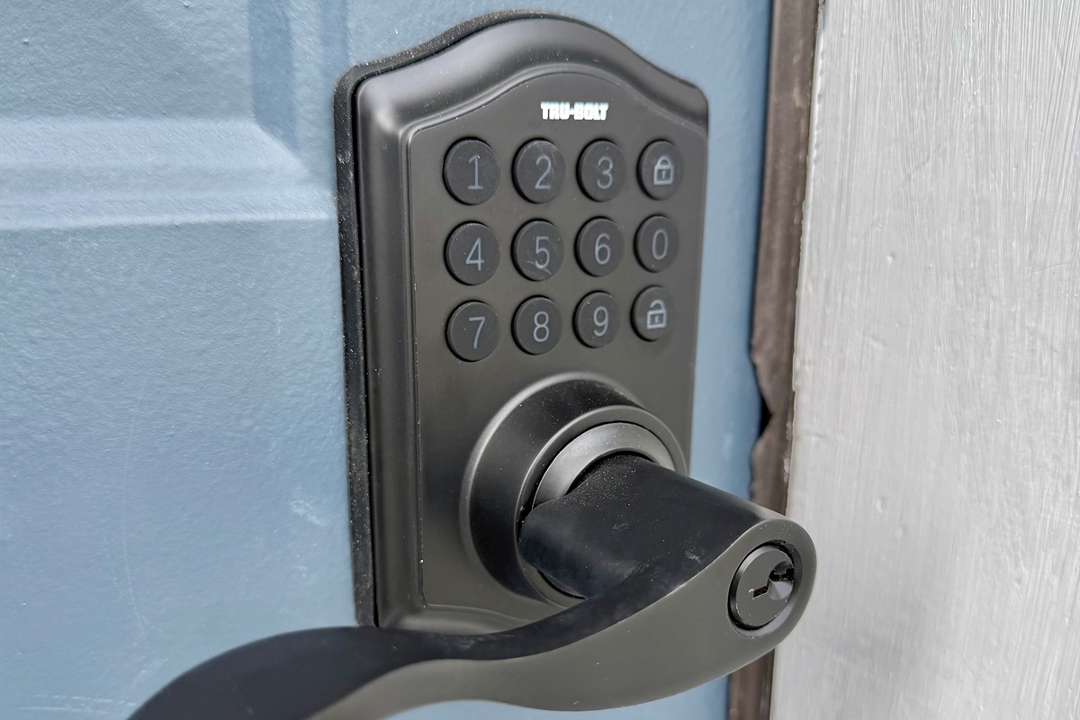 Enjoy easy, secure access with keyless entry—no keys needed for a smooth and convenient check-in.