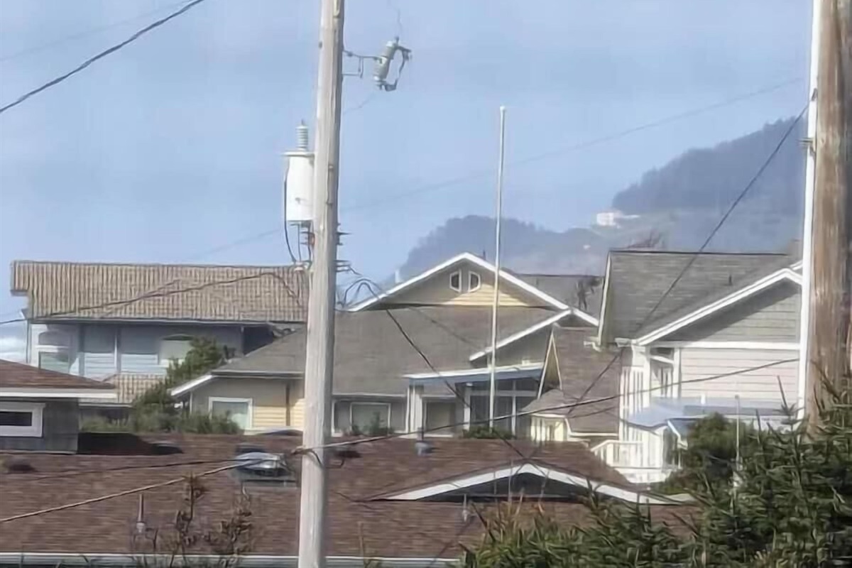 zoomed in view of Sea Lion Caves - from north bedroom