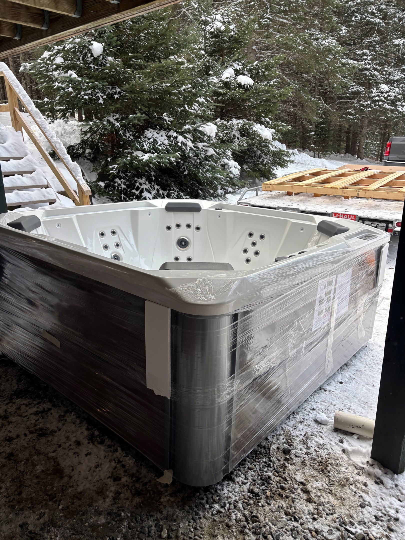 Brand new hot tub will be set up for 2026