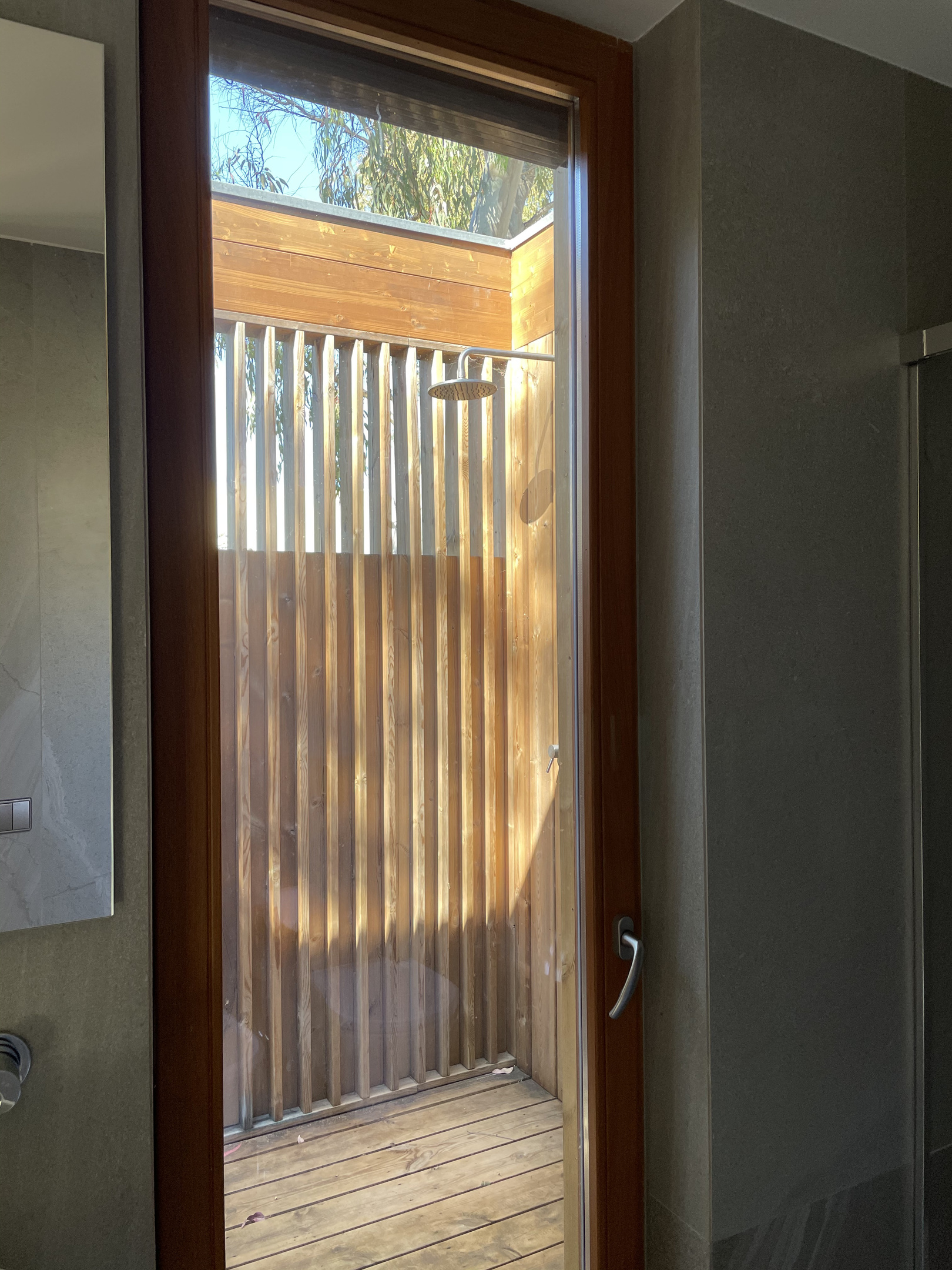 Ensuite