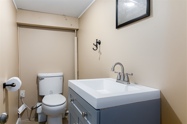 Cozy 2-Bedroom Home Near Notre Dame - Perfect for Game Day Stays, photo 25