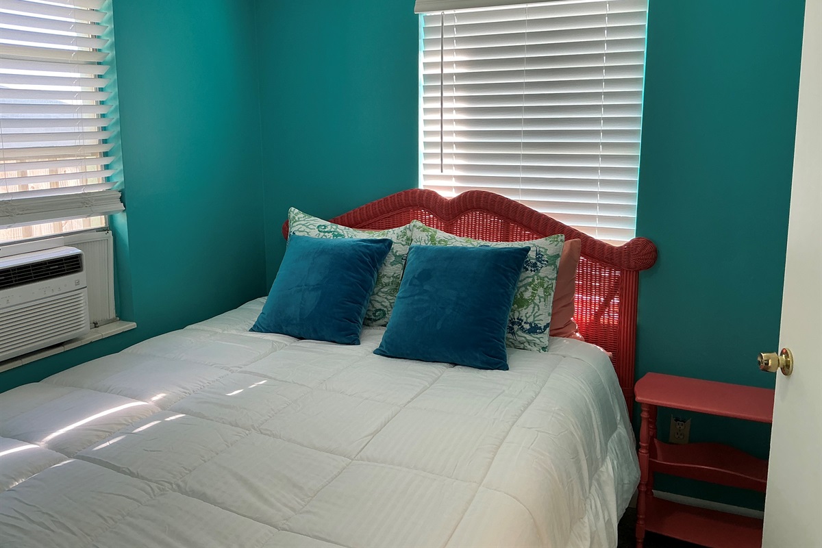 Queen Bedroom