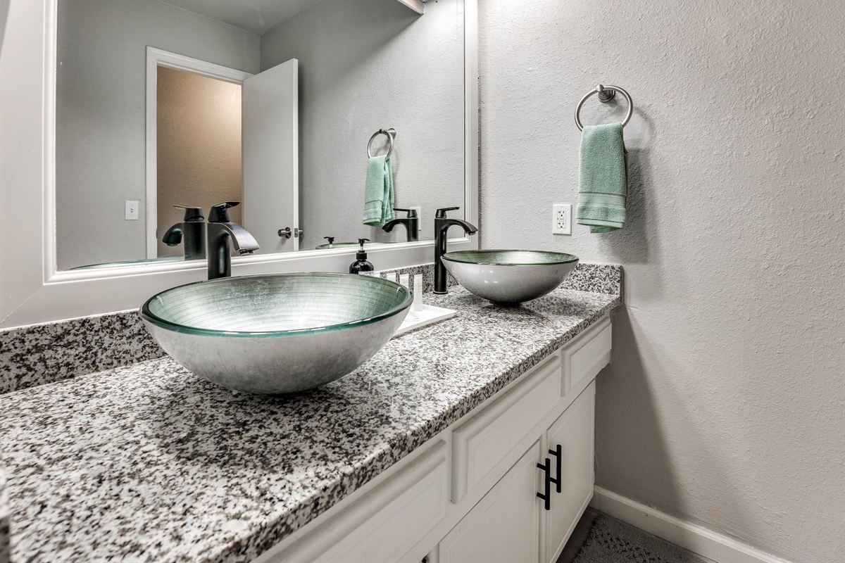 Guest Bathroom 1